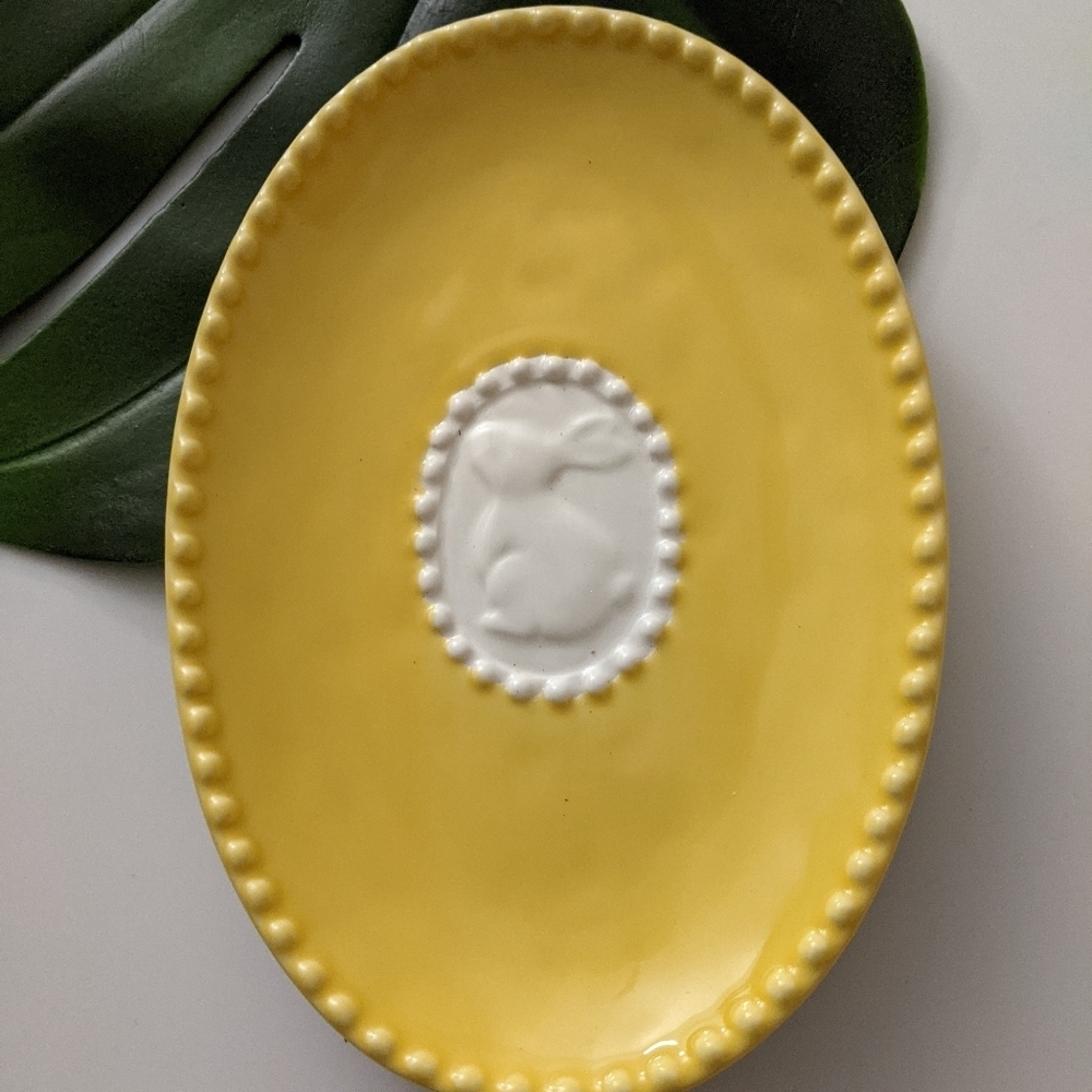 Bunny Rabbit Ceramic Yellow Oval 2 Plates